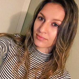 Meet your Posher, Danielle